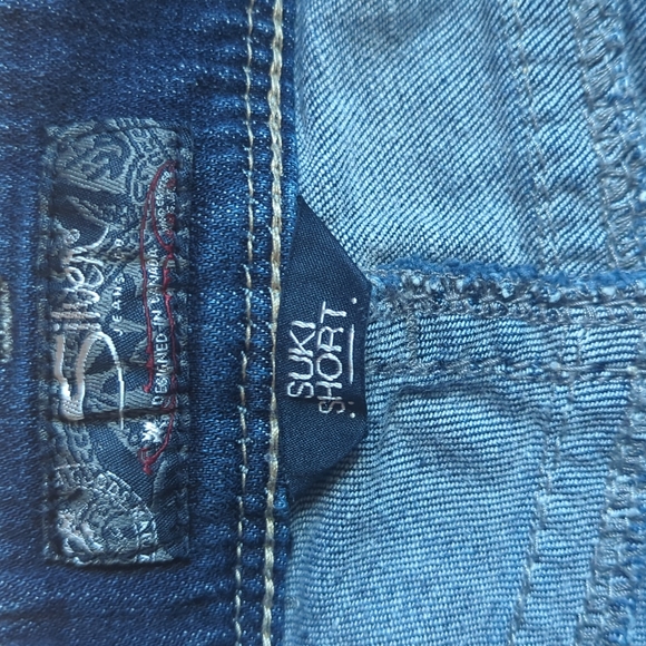 Silver Jeans Suki Jean Shorts - Picture 5 of 10